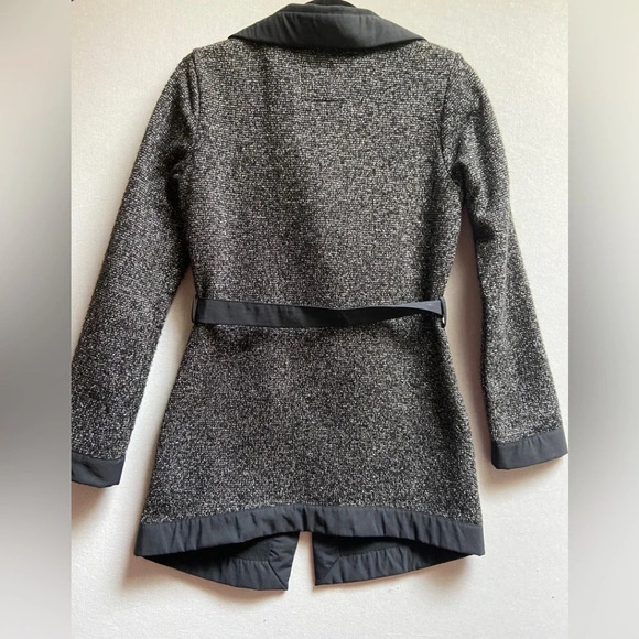 Merrell Women's  Talley Swacket Sweater Jacket Black Tweed Tie Waist Sz S - Picture 3 of 15